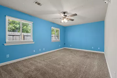 878 N Main Drive, Van Alstyne, TX 75495 - Photo 16