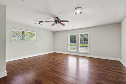 878 N Main Drive, Van Alstyne, TX 75495 - Photo 12