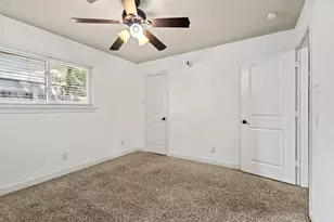 878 N Main Dr, Van Alstyne, TX 75495 - Photo 14