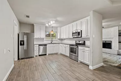 878 N Main Drive, Van Alstyne, TX 75495 - Photo 6