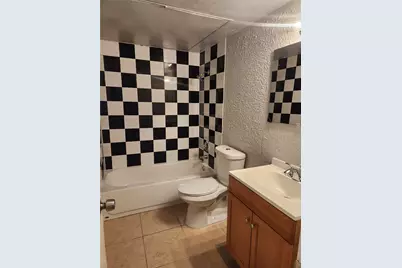 1310 Oakbluff Drive, Lancaster, TX 75146 - Photo 6