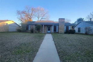 1310 Oakbluff Dr, Lancaster, TX 75146 - Photo 1