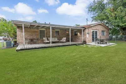 5229 Ira Street N, Haltom City, TX 76117 - Photo 28