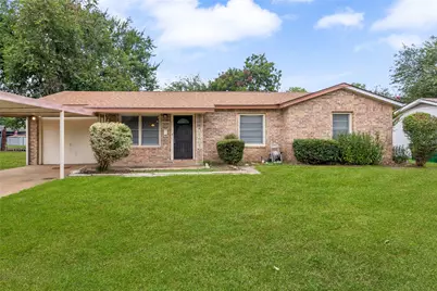 5229 Ira Street N, Haltom City, TX 76117 - Photo 8