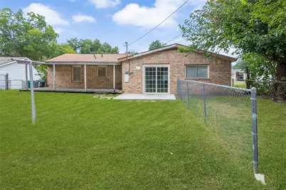 5229 Ira Street N, Haltom City, TX 76117 - Photo 32