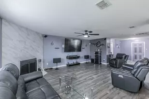 3239 Poppy Pl, Lancaster, TX 75134 - Photo 2