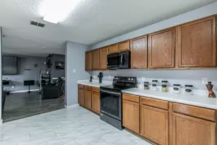 3239 Poppy Pl, Lancaster, TX 75134 - Photo 6