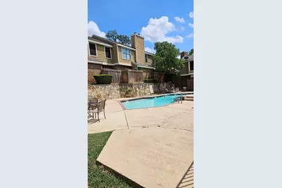 2117 Park Willow Lane #C, Arlington, TX 76011 - Photo 2