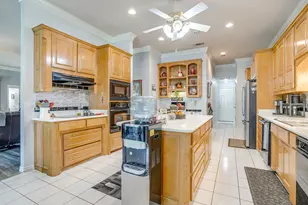 2341 Morning Ct, Granbury, TX 76048 - Photo 16