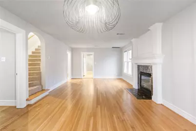 3317 W 5th Street, Fort Worth, TX 76107 - Photo 2