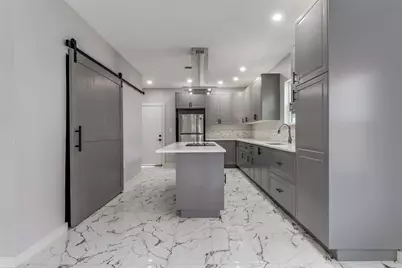 729 S Waverly Drive, Dallas, TX 75208 - Photo 2