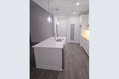 5812 Oakdale Drive, Fort Worth, TX 76119 - Photo 4