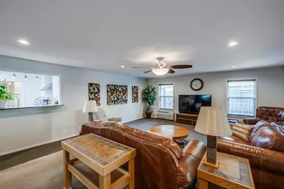 1027 Stanley Street, Denton, TX 76201 - Photo 12