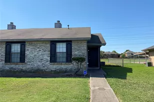1112 Valley View Dr, Glenn Heights, TX 75154 - Photo 2