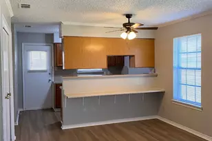 1112 Valley View Dr, Glenn Heights, TX 75154 - Photo 8