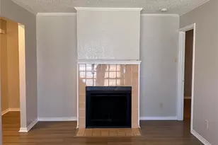 1112 Valley View Dr, Glenn Heights, TX 75154 - Photo 10