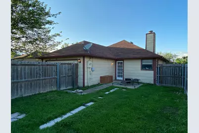 1016 Paintbrush Street, Mesquite, TX 75149 - Photo 18