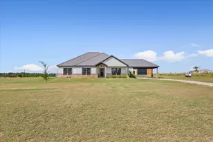 3487 Tower Dr, Moody, TX 76557 - Photo 2