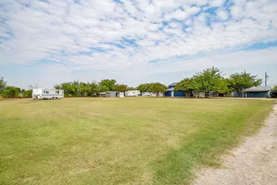 1950 Kiowa Lance, Crowley, TX 76036 - Photo 4