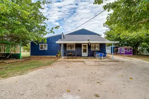 1950 Kiowa Lance, Crowley, TX 76036 - Photo 2