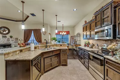 1813 Roadrunner Drive, Weatherford, TX 76088 - Photo 10