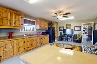 12900 County Rd 2803, Eustace, TX 75124 - Photo 34