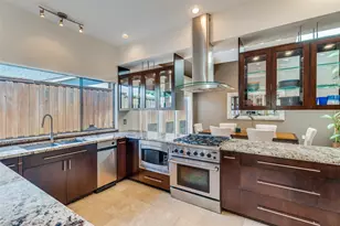 10661 Pagewood Dr, Dallas, TX 75230 - Photo 8