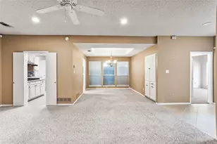 5813 Preston Valley Dr, Dallas, TX 75240 - Photo 12