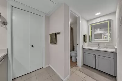 1827 Lakecrest Circle, Carrollton, TX 75006 - Photo 18