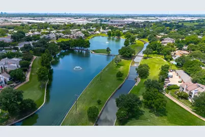 1827 Lakecrest Circle, Carrollton, TX 75006 - Photo 32