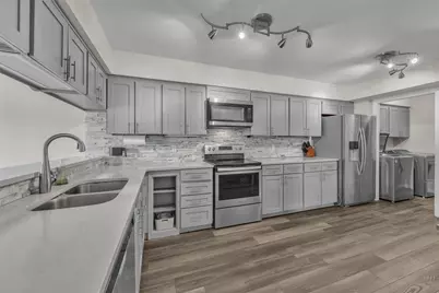 1827 Lakecrest Circle, Carrollton, TX 75006 - Photo 8