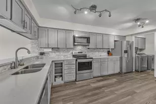 1827 Lakecrest Cir, Carrollton, TX 75006 - Photo 8