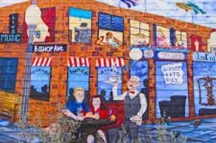 318 S Edgefield Ave, Dallas, TX 75208 - Photo 38