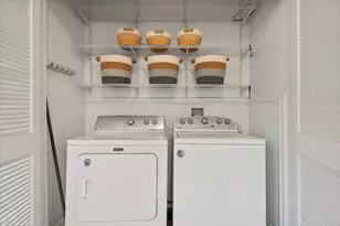 318 S Edgefield Ave, Dallas, TX 75208 - Photo 20