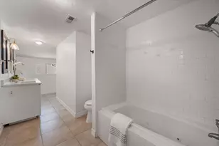 318 S Edgefield Ave, Dallas, TX 75208 - Photo 26