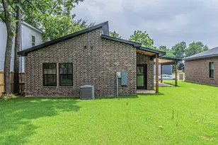 117 W Sears St, Denison, TX 75021 - Photo 6