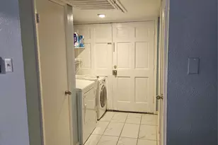 1823 E Grauwyler Rd, Irving, TX 75061 - Photo 8