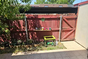 1823 E Grauwyler Rd, Irving, TX 75061 - Photo 2