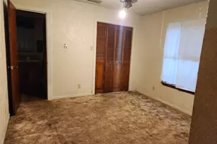 209 E 2nd St, Quinlan, TX 75474 - Photo 8