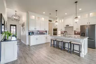 1225 Crown Valley Dr, Weatherford, TX 76087 - Photo 8