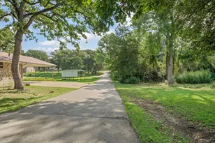 913 Doe Run Rd, Tool, TX 75143 - Photo 10