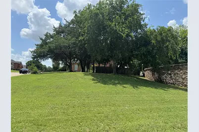 1701 Plum Creek Drive, DeSoto, TX 75115 - Photo 8