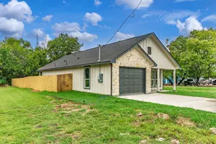 2208 Mill St, Greenville, TX 75401 - Photo 2