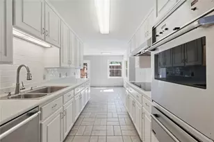 11832 High Valley Dr, Dallas, TX 75234 - Photo 16