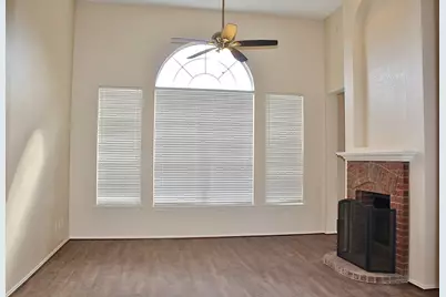 712 Claire View Drive, DeSoto, TX 75115 - Photo 10