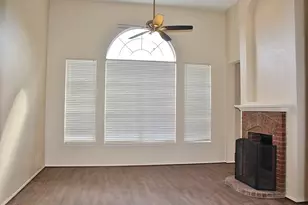 712 Claire View Dr, DeSoto, TX 75115 - Photo 10