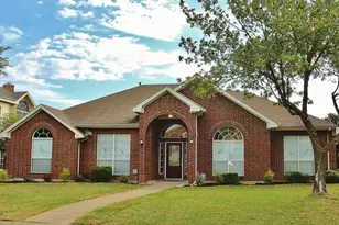 712 Claire View Dr, DeSoto, TX 75115 - Photo 1