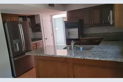 5809 Arbor Valley Drive, Arlington, TX 76016 - Photo 2