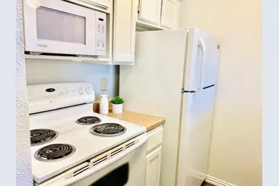 7621 McCallum Boulevard #108, Dallas, TX 75252 - Photo 6