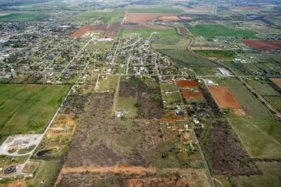 330 Coleman Park Road, Iowa Park, TX 76367 - Photo 4